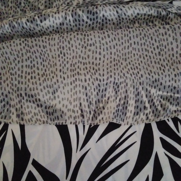 2/$15 Talbots Print Silk Skirt - Picture 5 of 5